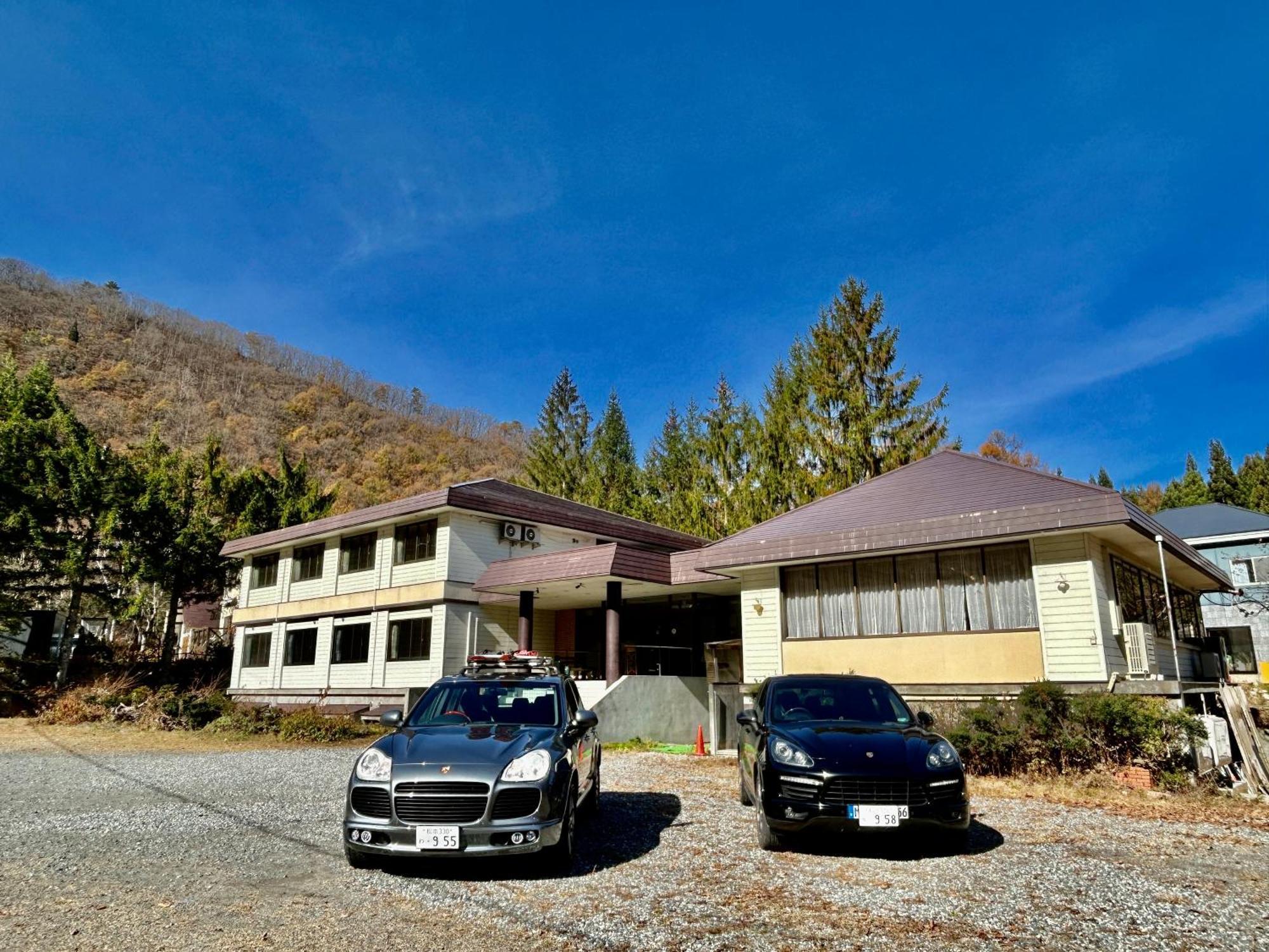 哈库巴公园酒店 白马村 外观 照片